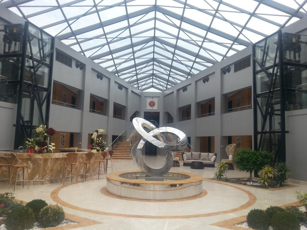 알 술탄 비치 리조트 알코르 외부 사진 Interior of the university
